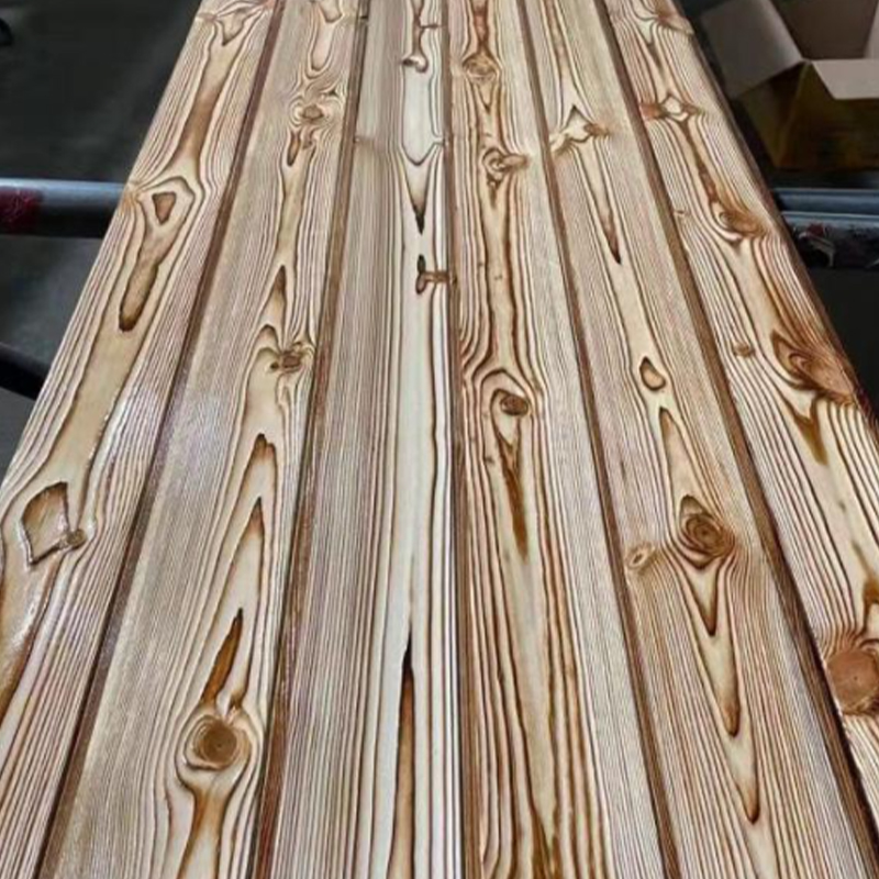 Wandpaneele aus karbonisiertem Holz Wandpaneele aus karbonisiertem Holz