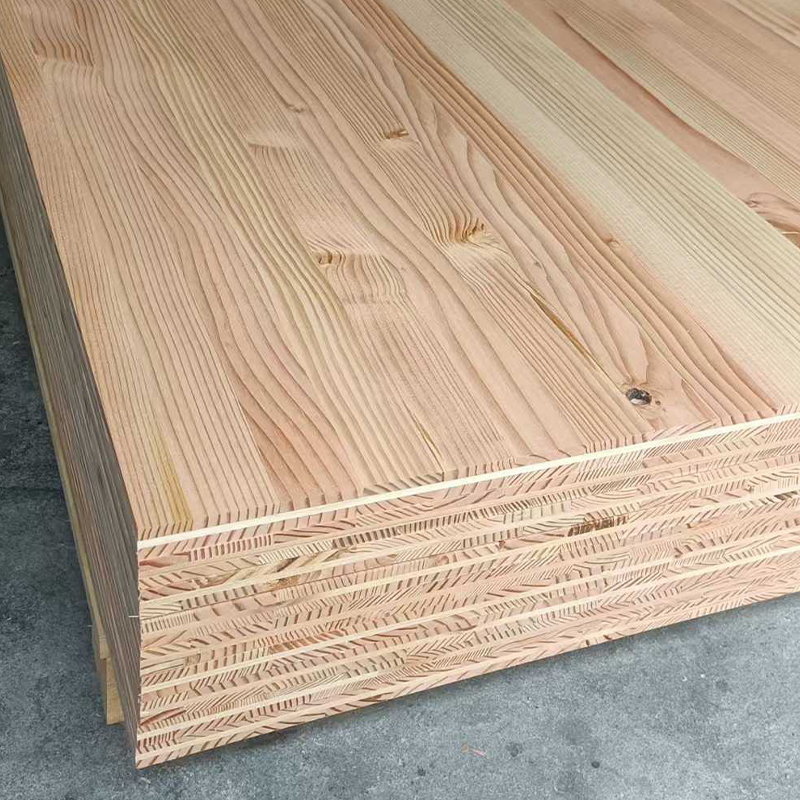 Industrielle CLT-Platten aus Douglasie