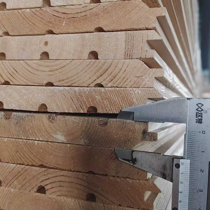 Außenwandverkleidung aus Fichtenholz