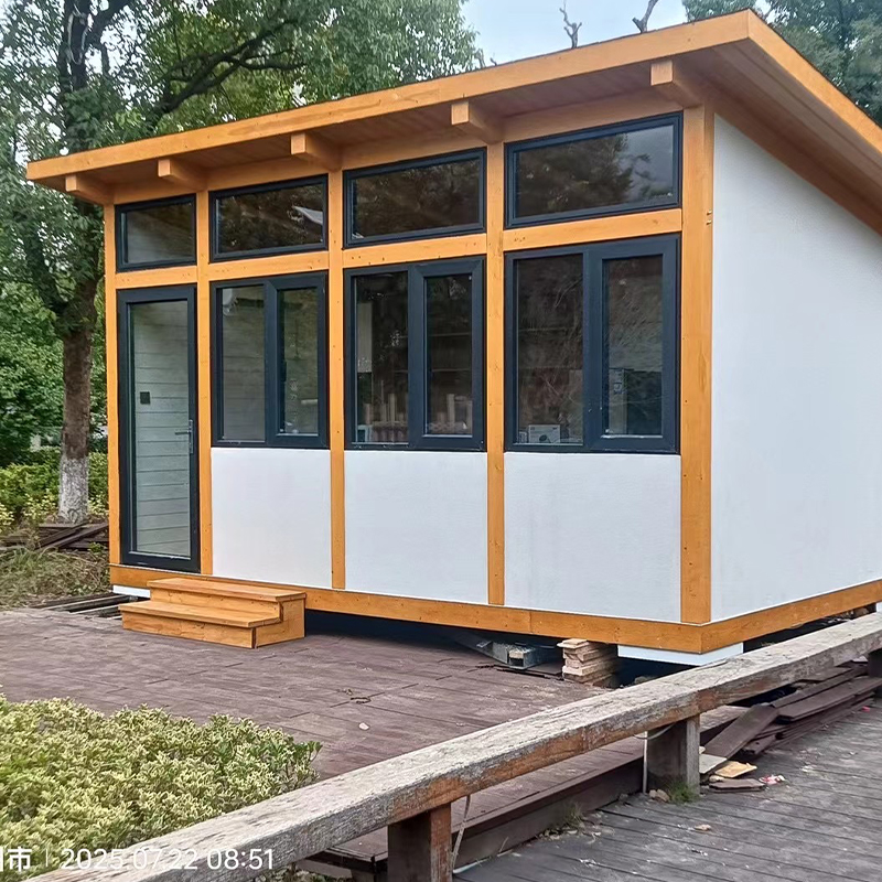 Lagerschuppen aus Holz