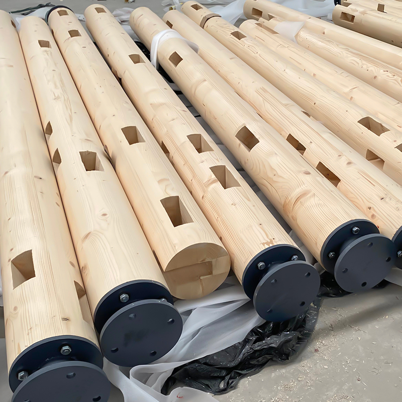 Balken und Pfosten aus Kiefernholz Balken und Pfosten aus Kiefernholz